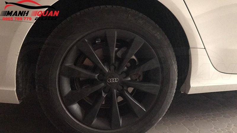 Lắp cảm biến áp suất lốp trên Audi