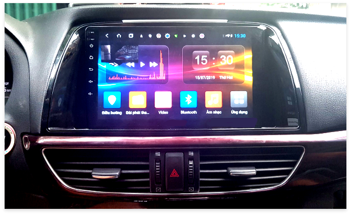 Lắp đặt màn hình android cho Mazda 6 có bị mất zin ?