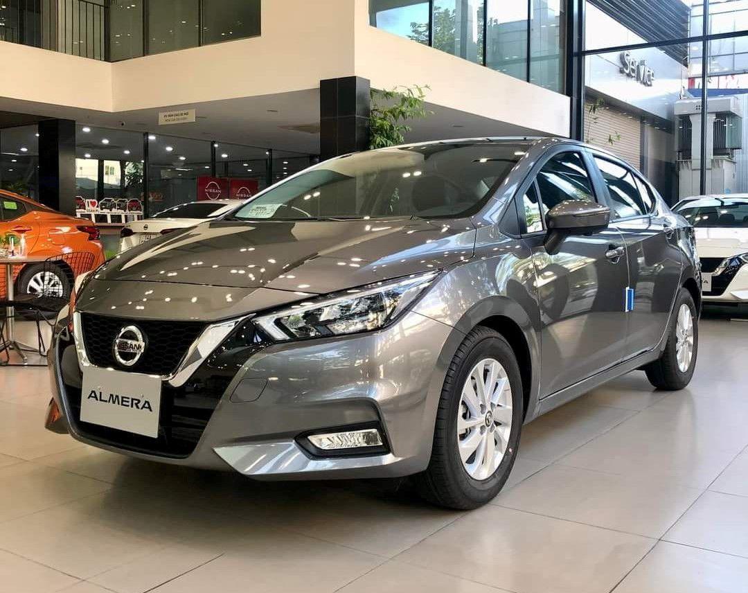 Quy trình và thời gian lắp đặt sấy gương Nissan Almera