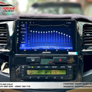 lap man hinh lien camera zestech zt360 cho toyota fortuner 2015