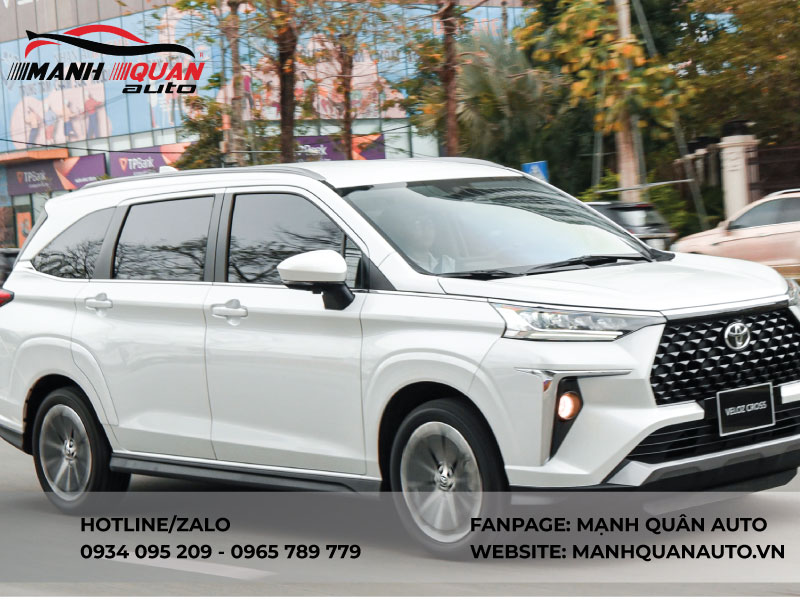 Có nên dán phim PPF nội thất Toyota Veloz Cross không?