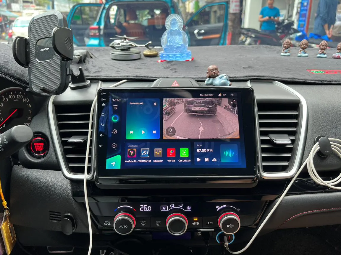 Địa chỉ lắp đặt màn hình android Teyes cho ô tô tại Phú Quốc