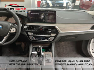 Sửa chữa màn hình cho xe BMW 520i Luxury ở đâu?