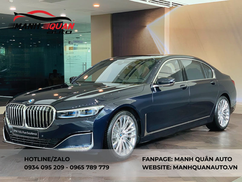 Nguyên nhân màn hình xe BMW 740i Pure Excellence bị hư hỏng?