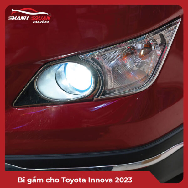 Bi gầm cho Toyota Innova 2023