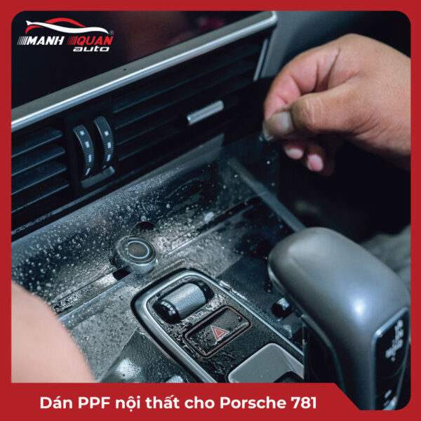 Dán PPF nội thất cho Porsche 781