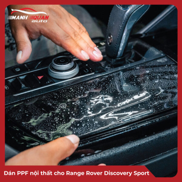 Dán PPF nội thất cho Range Rover Discovery Sport