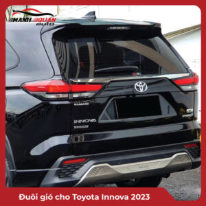Đuôi gió cho Toyota Innova 2023