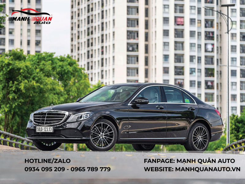 Nguyên nhân màn hình xe Mercedes C200 Exclusive bị hư hỏng?