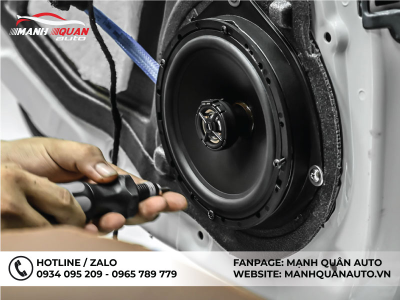 Tăng trải nghiệm và chất lượng âm thanh với giải pháp nâng cấp hệ thống âm thanh trên xe.