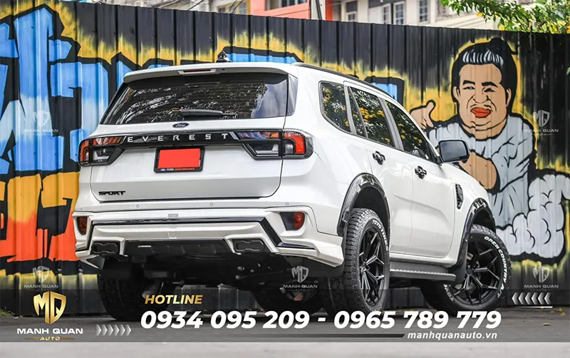 Độ bodykit Victor V2 cho Ford Everest 2022-2025