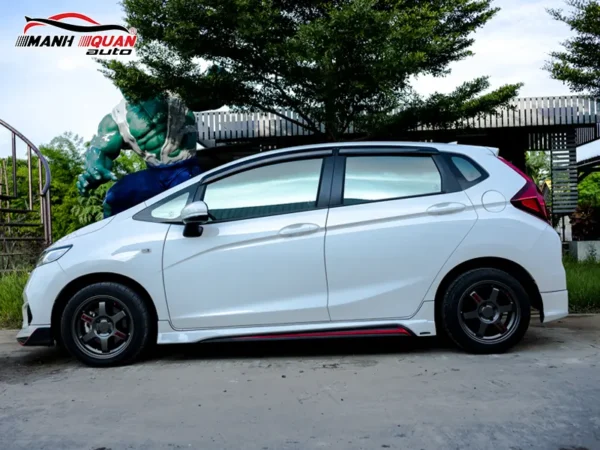 Body kit Honda Jazz 2017 Mẫu Amotriz