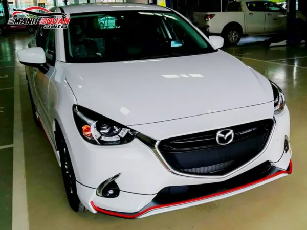 Body kit Mazda 2 Sedan 2017 Mẫu Amotriz