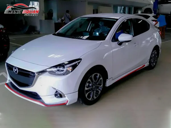 Body kit Mazda 2 Sedan 2017 Mẫu Amotriz