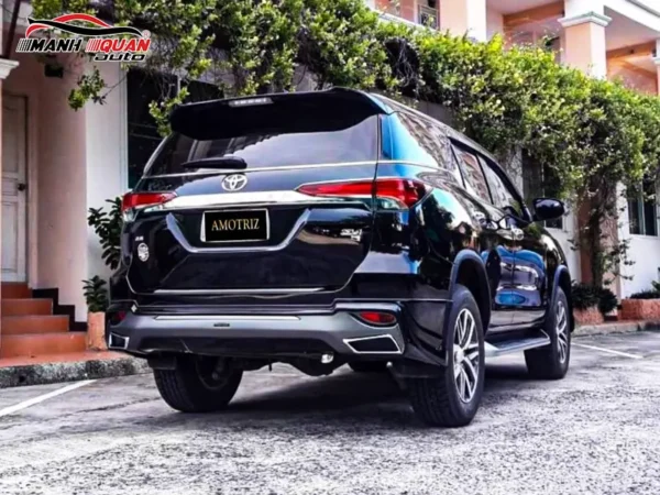 Body kit Toyota Fortuner 2016 Mẫu Amotriz