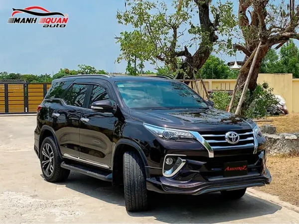 Body kit Toyota Fortuner 2016 Mẫu Amotriz