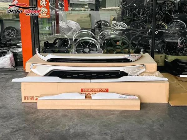 Chi tiết bộ body kit Toyota Cross