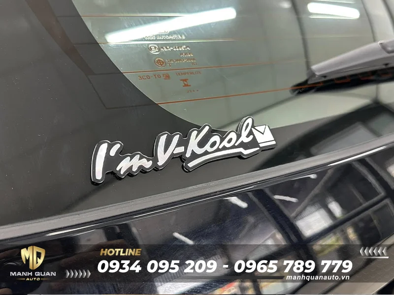 Dán phim cách nhiệt V-Kool chính hãng tại Mạnh Quân Auto.