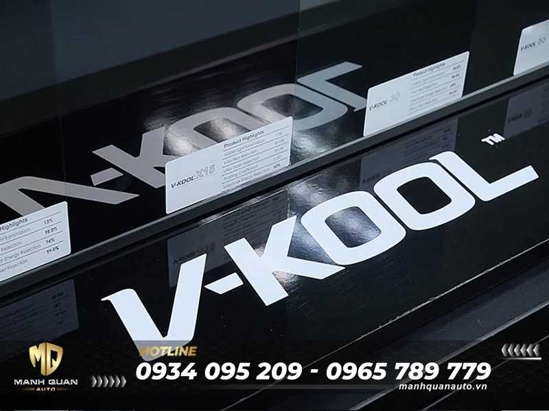 Dán phim cách nhiệt Vkool cho ô tô