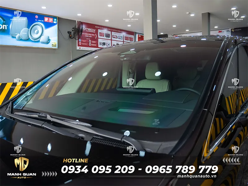 Dán phim cách nhiệt cho Toyota Alphard