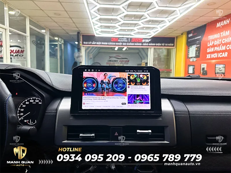 Màn hình android cho Mitsubishi Triton 2025