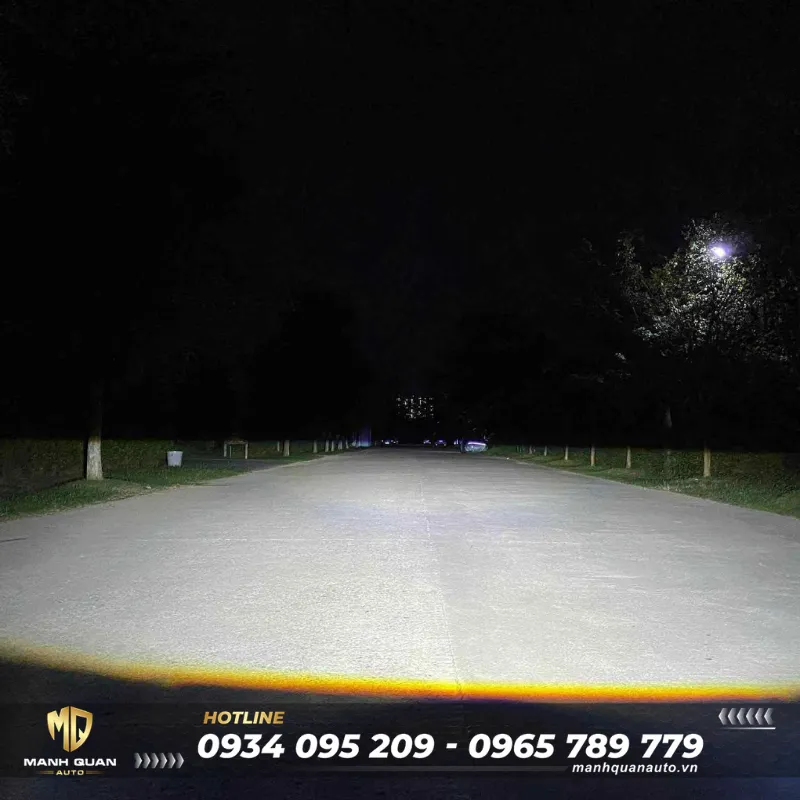 Đèn trợ sáng Aozoom EX4