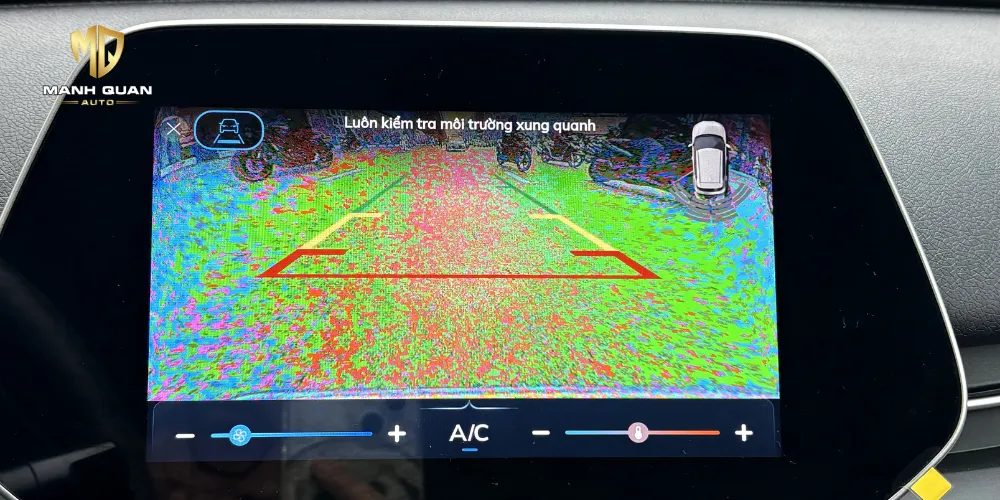 Camera lùi zin bị hư