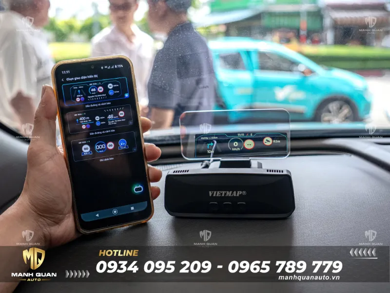 Top 10+ Phụ Kiện VinFast Limo Green Cần Thiết Nên Trang Bị HUD kính lái VinFast Limo Green
