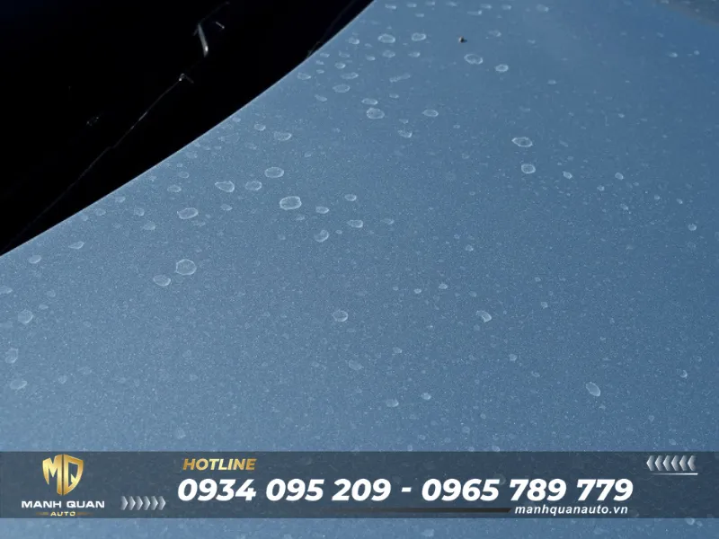 Tại Sao PPF Ô Tô Bị Ố Vàng? Nguyên Nhân & Cách Khắc Phục Việc vệ sinh không đúng cách cũng làm cho lớp PPF ô tô bị ố vàng