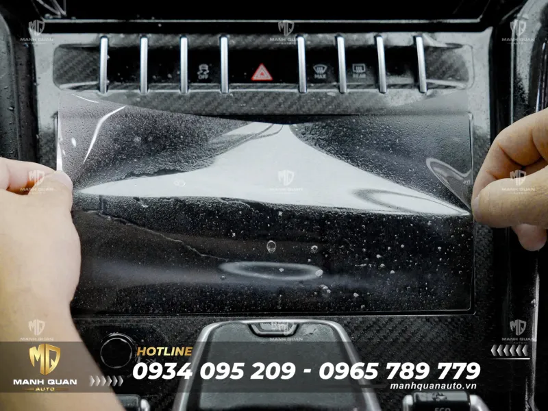 Tất Tần Tật Về Dán PPF Ô Tô: 10 Điều Chủ Xe Phải Biết Dán PPF nội thất ô tô chống trầy xước nhựa Piano Black