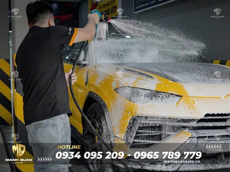 Tất Tần Tật Về Dán PPF Ô Tô: 10 Điều Chủ Xe Phải Biết Bước vệ sinh và hiệu chỉnh sơn cũng sẽ ảnh hưởng đến chất lượng PPF khi dán