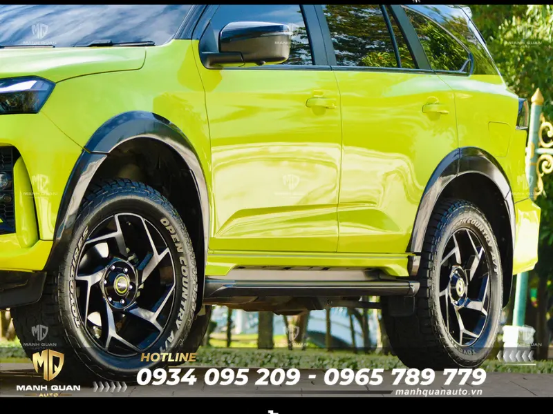 Bodykit Isuzu MU-X 2022 mẫu Special X Ốp cua lốp Bodykit ISUZU MU-X 2022 Mẫu Special X