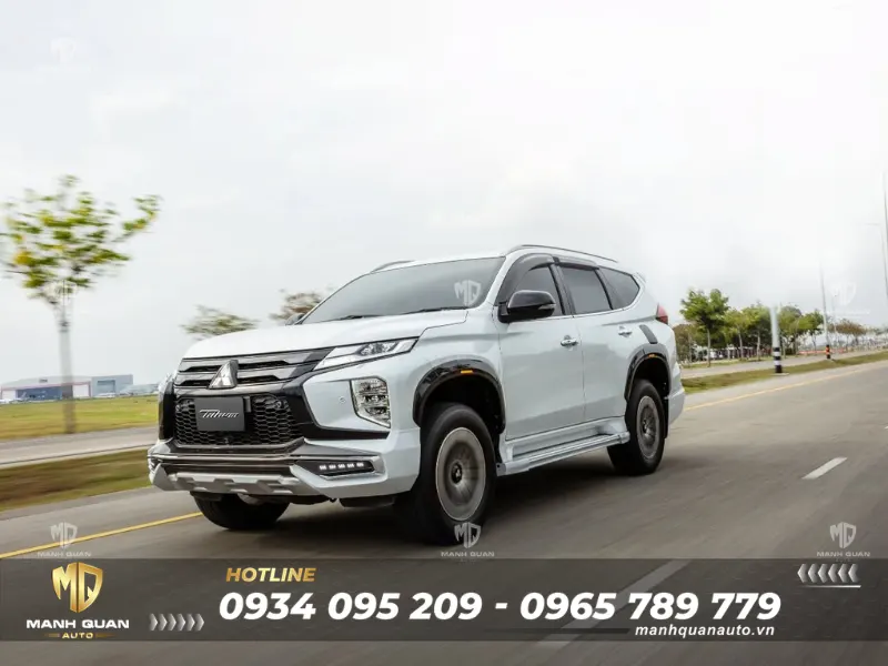 BodyKit Mitsubishi Pajero Sport 2020 mẫu Tithum Ốp cản trướcBodykit Mitsubishi Pajero Sport 2020 mẫu Tithum