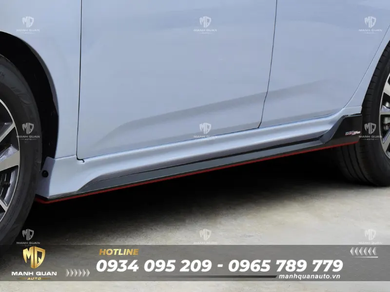 Bodykit Nissan Almera 2023 mẫu IDEO Speed Ốp hông giúp xe nhìn dài, thấp và gọn form hơn
