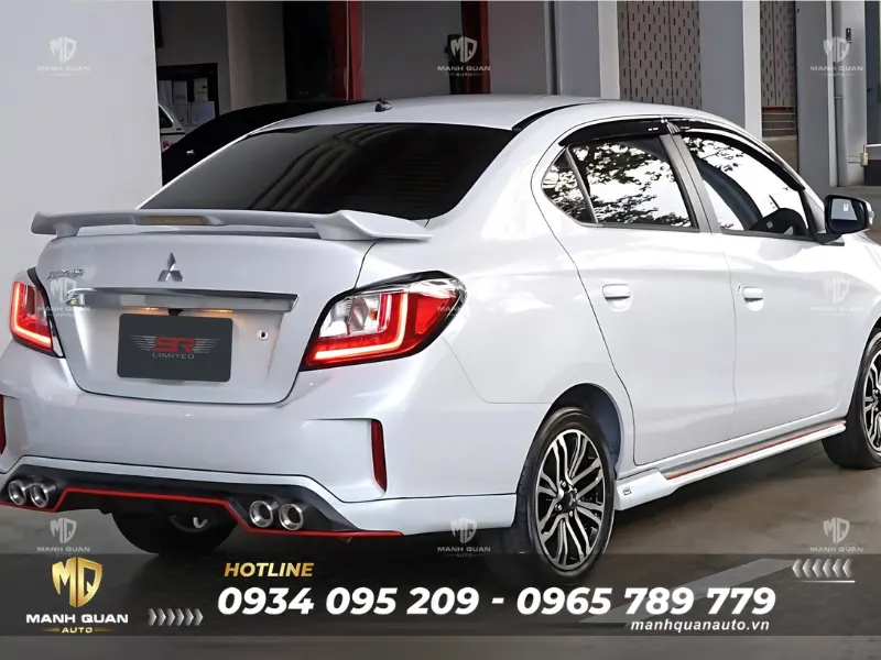 Bodykit Mitsibishi Attrage 2020 mẫu SR-Limited Ốp cản sau giúp phần đuôi trông dày dặn, bệ vệ và cơ bắp hơn hẳn, tạo nên một vẻ đẹp đồng bộ cho tổng thể