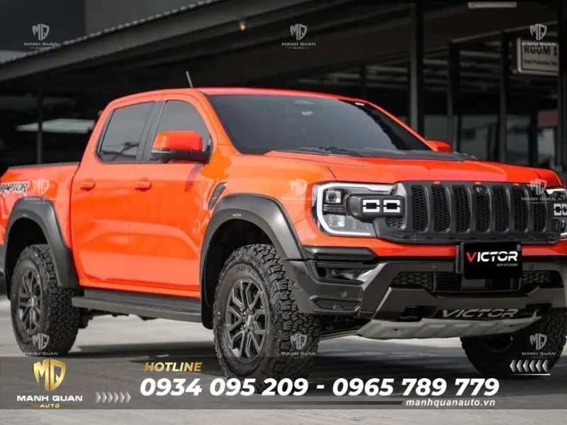 Bodykit Ford Ranger Raptor 2023 mẫu Victor Ốp cua lốp Victor tạo một đường chuyển tiếp cực kỳ tự nhiên, kết nối liền mạch từ cản trước ra thân xe, giúp toàn bộ gói nâng cấp trở thành một khối thống nhất chỉn chu