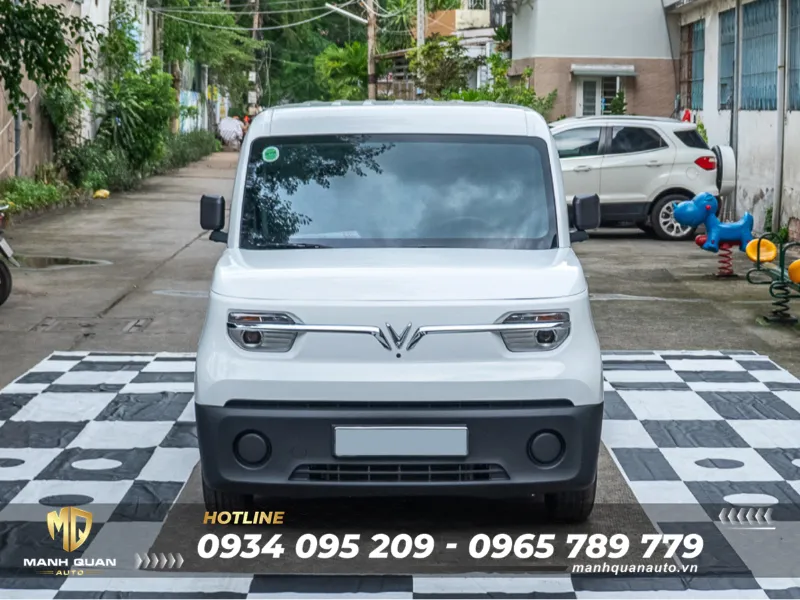 Tổng Hợp Phụ Kiện Cho Vinfast EC Van Cần Thiết Nhất 2026 Dán phim cách nhiệt cho Vinfast EC Van